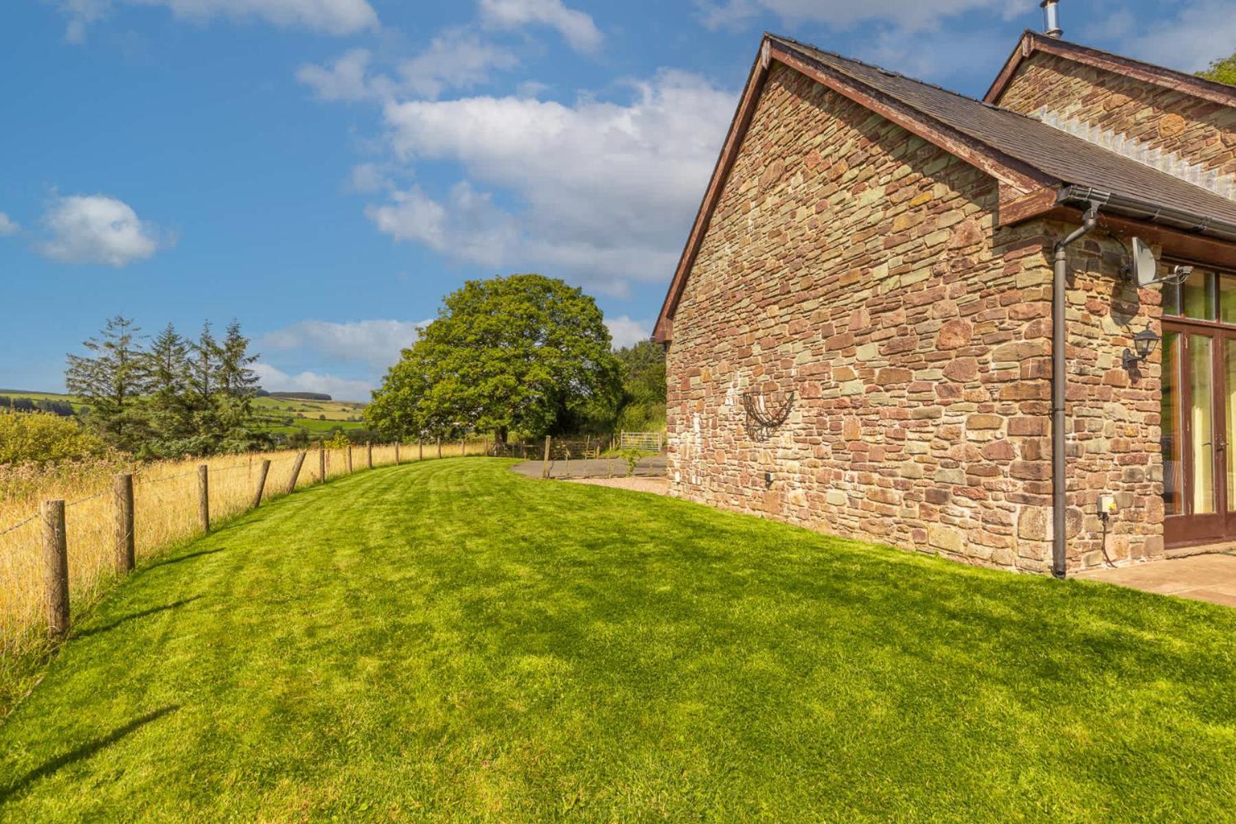 Hilltop View With Hot Tub Villa Brecon Exterior photo