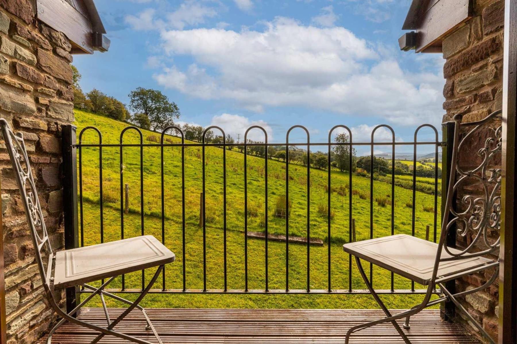 Hilltop View With Hot Tub Villa Brecon Exterior photo